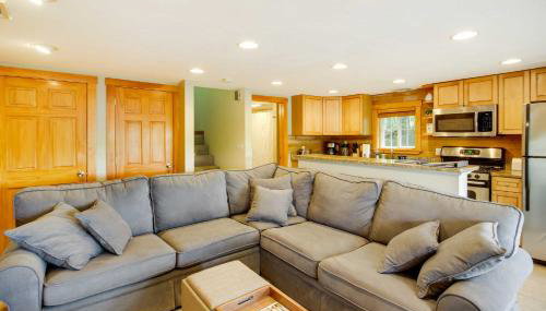 Laconia Home with Beach - half Mi to Weirs Beach - Foto 5