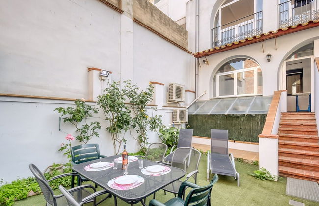 Apartment With View in Roses - Photo 33