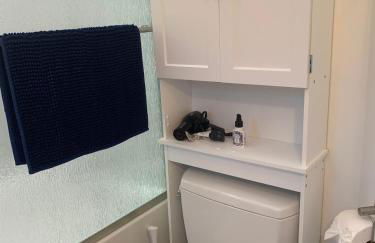 2 bedroom bungalow with hot tub - Photo 40