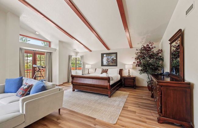 Alpenglow Chateau by Avantstay Ideal Big Bear Location w/ Pool Table & Hot Tub! - Foto 22