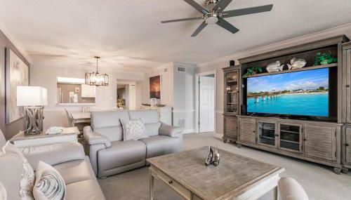 1055-805 8th Floor Condo with Abundant Light - Foto 4