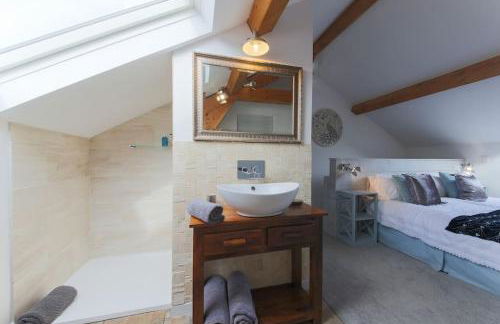 Little Bream - pretty cosy cottage, sea views, walk to the beach - Foto 24