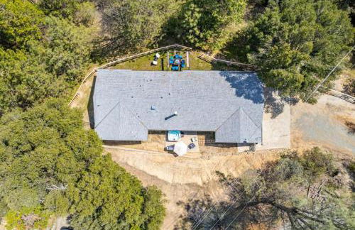 Manic Mountain Forest Cabin 3 miles from Bass Lake - Foto 16
