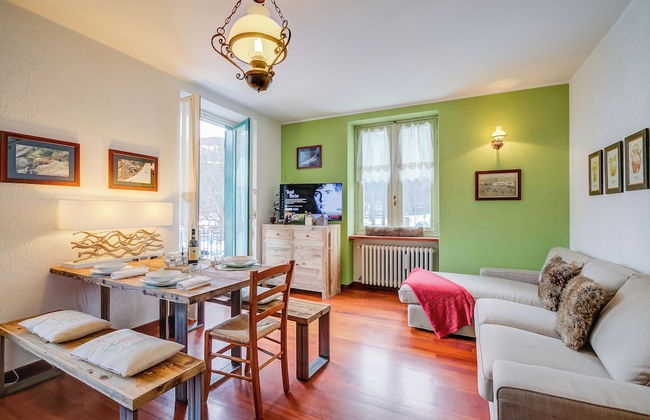 La Torre In The Center Of Town - Photo 1