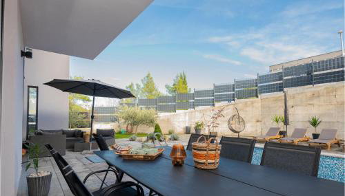 Gorgeous Home In Vrgorac With Wifi - Foto 2