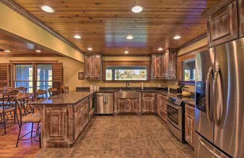 Clarkesville Ranch Cabin with Screened-In Porch! - Foto 9