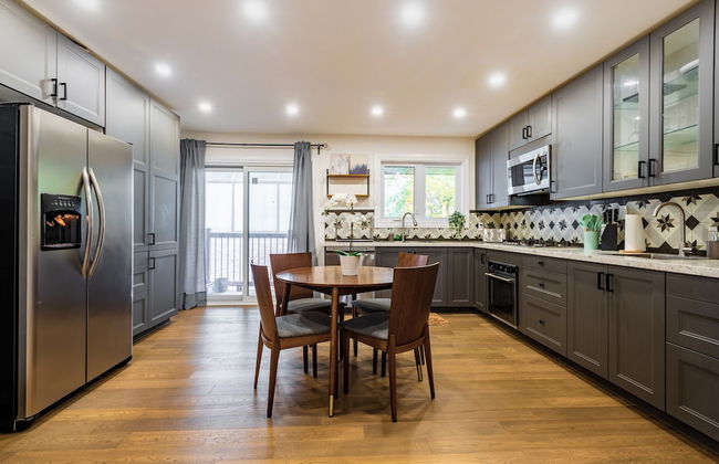 Cheerful 3 bedroom w/ indoor fireplace in Toronto - 02 free parking - Foto 10