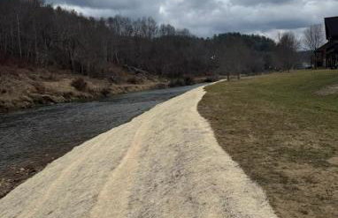 Riverbend Retreat - Photo 48