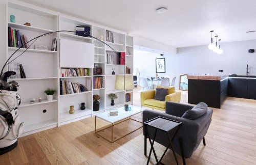 LE LUXURY LOFT - CENTER l DECEMBER MAR-KET l EUROPEAN PARLIAMENT l PARKING l NETFLIX - SPACIOUS & UNIQUE - LE LUXURY LOFT - CENTRE l MARCHÉ DE NOËL l PARLEMENT EUROPÉEN l PARKING l NETFLIX - SPACIEUX & UNIQUE - Foto 28