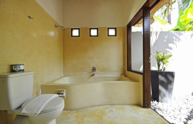 Two Bedrooms Villa With Private Pool, Large Landscape Garden and Kitchen - Foto 8