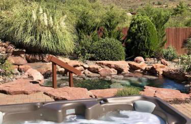 TOP 1 Percent Home! Hideaway w Heavenly Mountain views - Foto 1