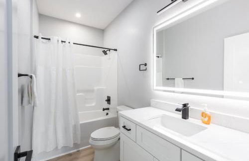 Modern Home in the Heart of KDH Minutes to Beach - Foto 19