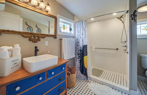 Retro Retreat in Llano with Screened Porch! - Photo 13