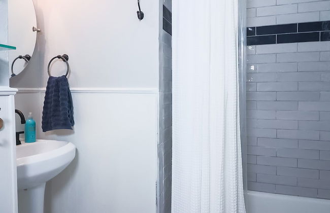 Vibrant Bungalow 2 Minutes to the Beach - Foto 60