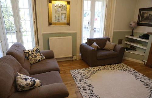 Midsomer Manor, Sleeps 16, Hot Tub, Near Bath - Foto 9