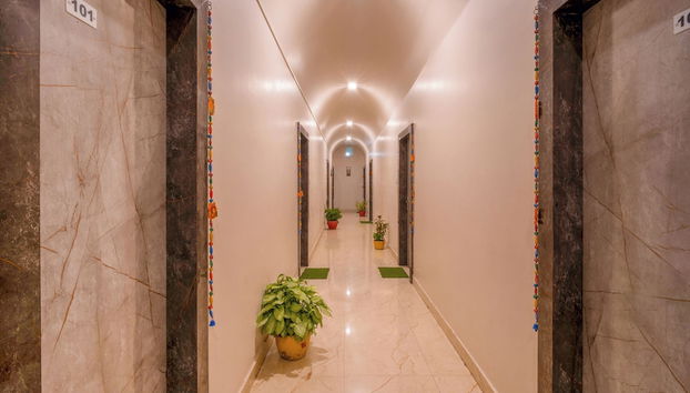 Hotel Chotiwala – 10 Mins from Kashi Vishwanath Temple - Foto 3, Vestíbulo