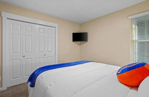 Remodeled, Charming Retreat on the City's Doorstep - Foto 35