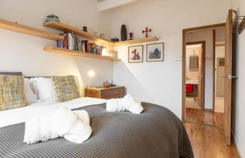 Stunning 6 Bedroom with Swimming Pool & Sauna! - Foto 99