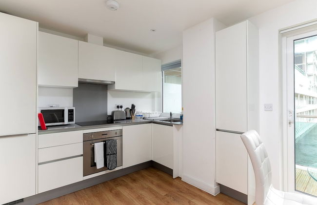Skyvillion - Tower Point Enfield 1bed W Balcony - Foto 14