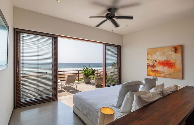 Marea Beachfront Villas - Foto 56