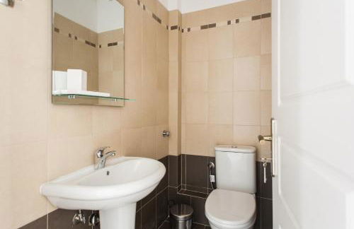 Superb & Comfy 2BD Apartment in Marousi by UPSTREET - Foto 42