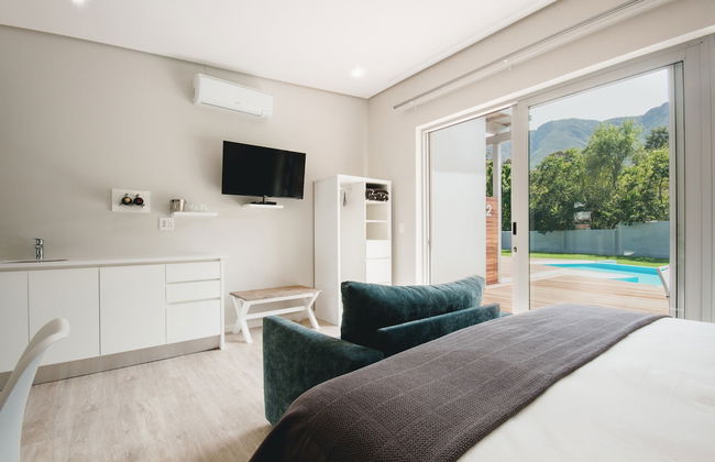 A Riverbed Guesthouse - Photo 20