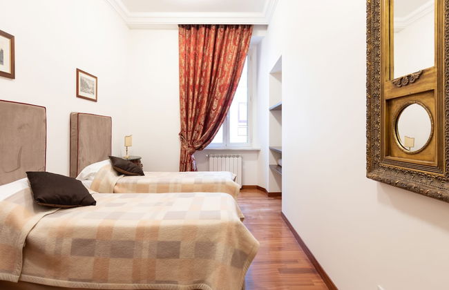 Elegant Salandra Suite - Photo 24