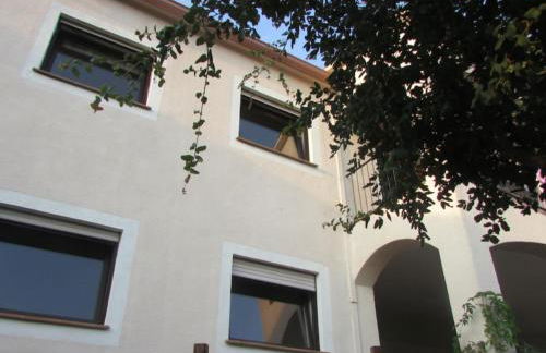 Sunny Costa Brava Getaway with Big Private Terrace - Foto 14