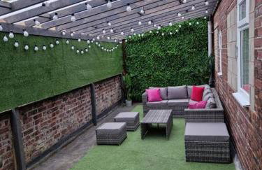 Luxury Mirror Party Pad with 4 Bedrooms! - Foto 32