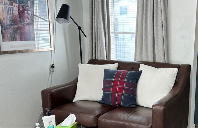 Cute Tiny House With Fenced Yard Near Plaza Dist - Photo 1