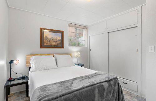 Cozy Holiday Hideaway King Bed Free Parking - Foto 3