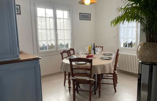 Proche mer, Cour privée et Grand Jardin clos - 2 à 5 personnes - Foto 7
