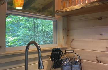 Magical Treehouse Romantic Hot Tub and Sauna - Foto 23