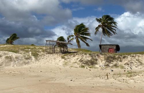 Chalé de Praia em Condomínio Jacumã Beach & Golf Village - pé na areia - Foto 21