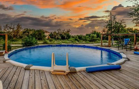 Scenic Hill Country Ranch with amazing views - Foto 1