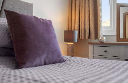 Baywatch Sea View Retreat - Photo 25