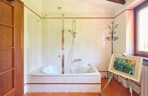 Apartment in Villa La Carruba - Photo 17
