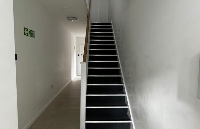 Hybrid Resi - Mitcham - Foto 37