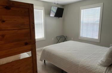 Stay, play and relax in Ohiopyle, PA, Hot tub, Pool table, next to the GAP trail in Ohiopyle, PA - Foto 19