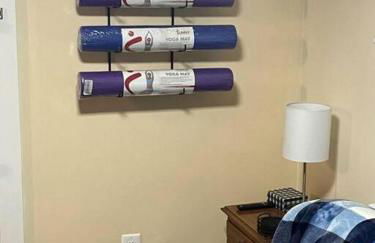 Patty's Place - Private and Convenient EV-Friendly Apartment near Downtown - Foto 13