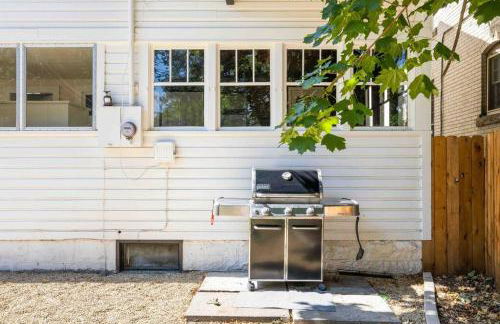 Historic Hideaway Hot Springs - Photo 44