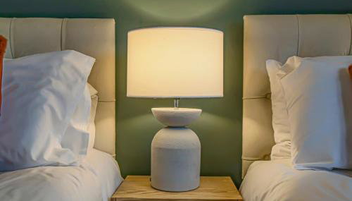 Stylish Apartment with Balcony, Free Parking, Fast Wifi and Smart TV with Sky and Netflix by Yoko Property - Foto 3