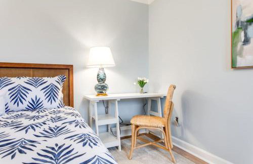 Stylish New 3BR 2.5BA Fire Pit Fence yard - Foto 27