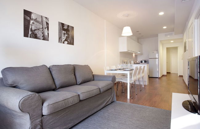 AB Montjuic - Photo 51