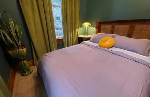 Large Historical Home for Groups Walk to Downtown! - Foto 34