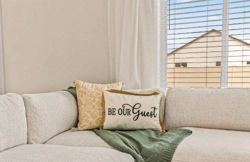 6BR Retreat with Playground Basketball & Sleeps 22 - Foto 11