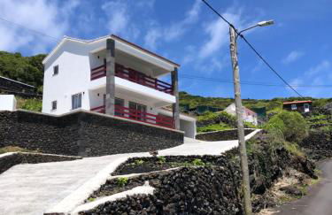 Casa da Baía da Feteira - Photo 1