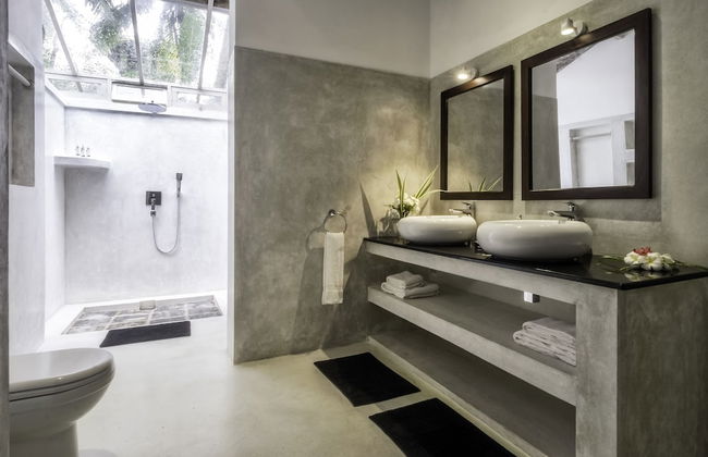 SATIN DOLL - Foto 18