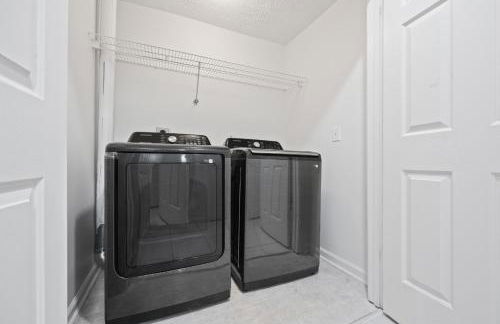 6BD 3BA Designer Oasis Sleeps 14 ATL Metro - Foto 35