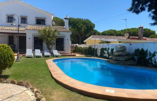 Gran Casa con Piscina Privada by Chiclana Dreams - Foto 35